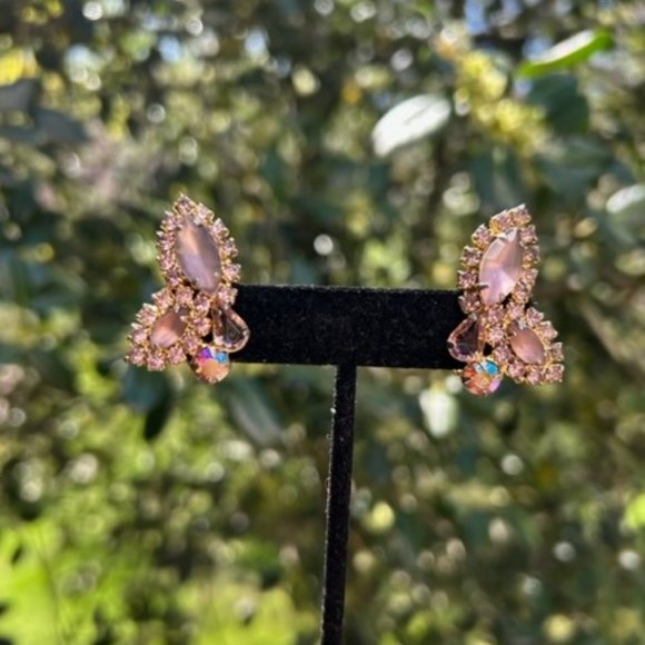 VTG WEISS Pink Aurora Borealis Rhinestone EARRINGS - Picture 5 of 11